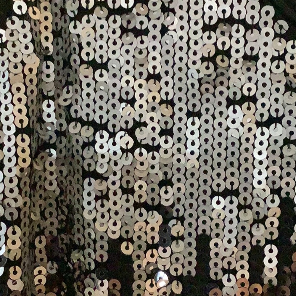 Express mini dress- sequence - Picture 2 of 2